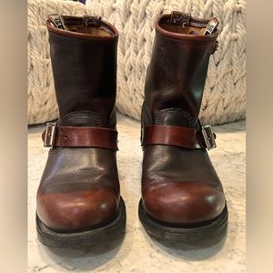 Gorgeous Frye short slouchy distressed brown cognac boot